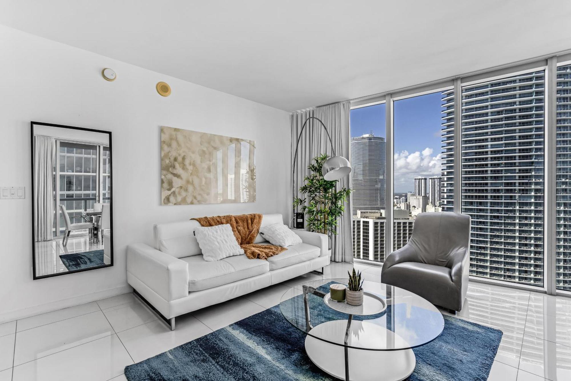 Luxurious Condo At Icon With Views Miami Exterior foto