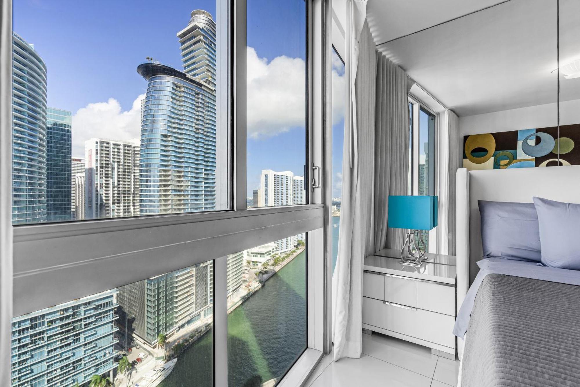 Luxurious Condo At Icon With Views Miami Exterior foto