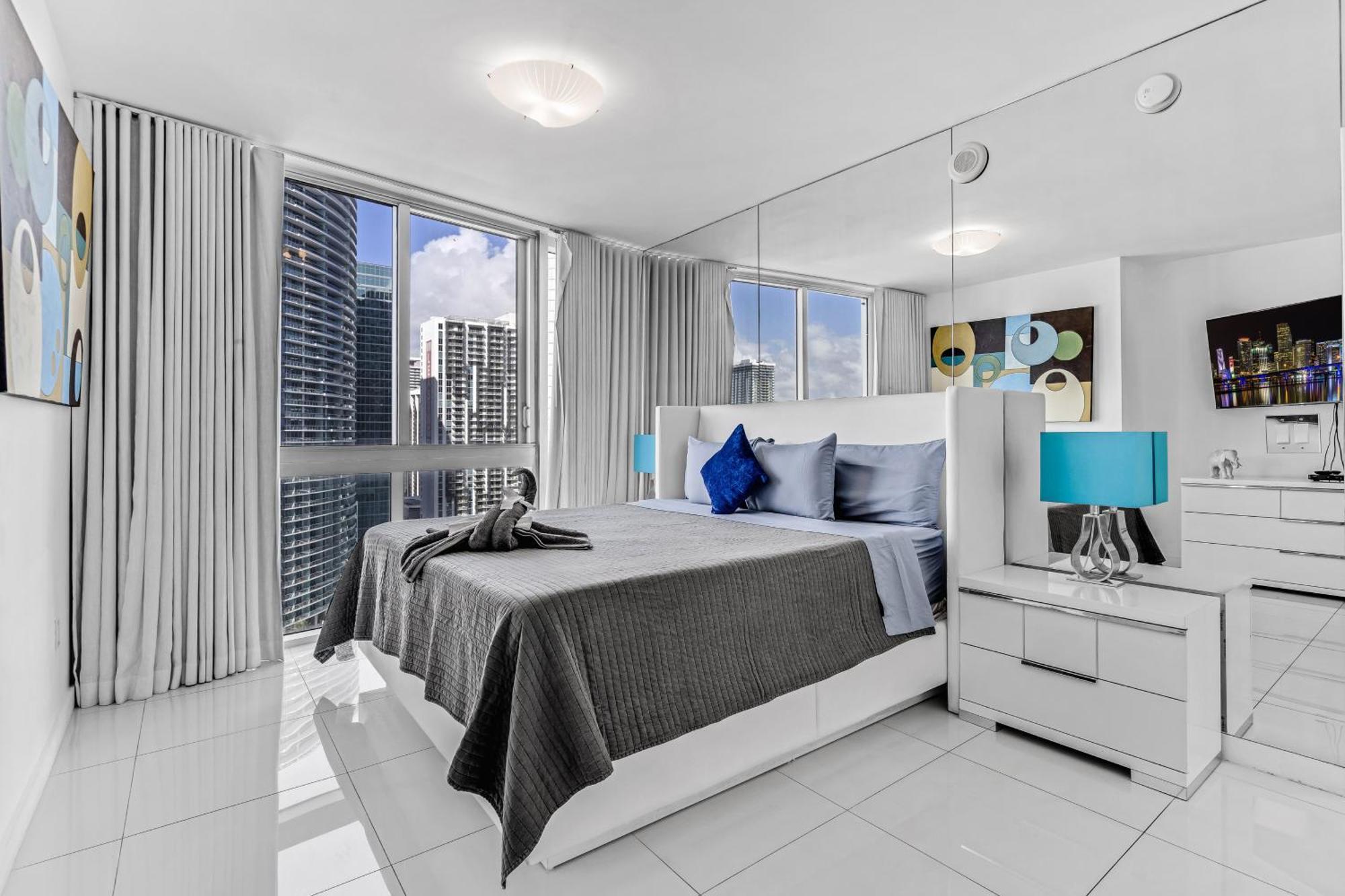 Luxurious Condo At Icon With Views Miami Exterior foto