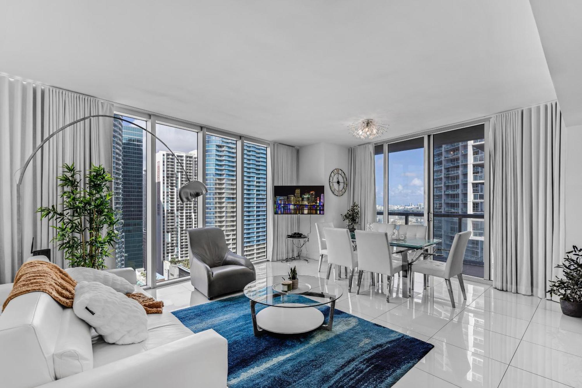 Luxurious Condo At Icon With Views Miami Exterior foto